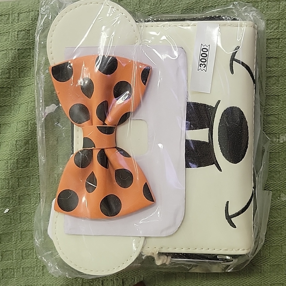Loungefly Minnie Mouse Wallet